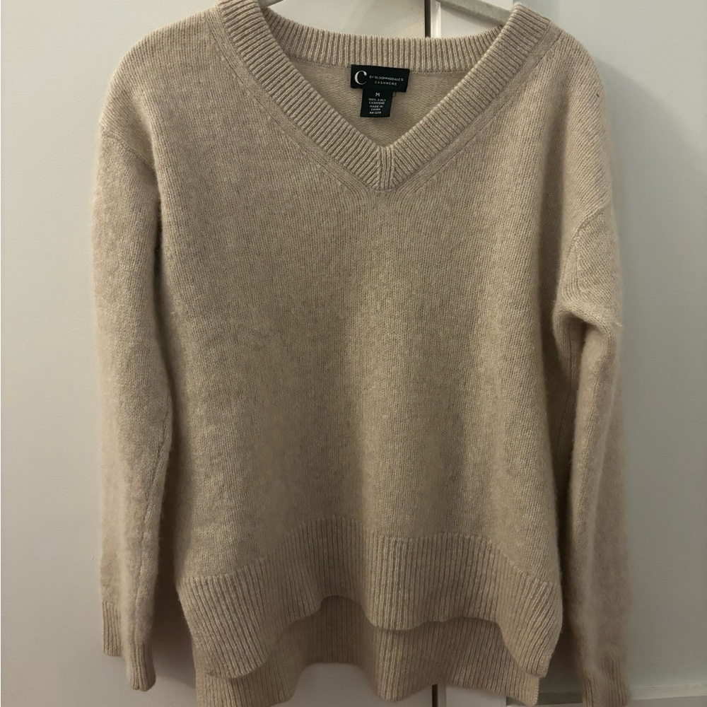 Beige cashmere v-neck sweater